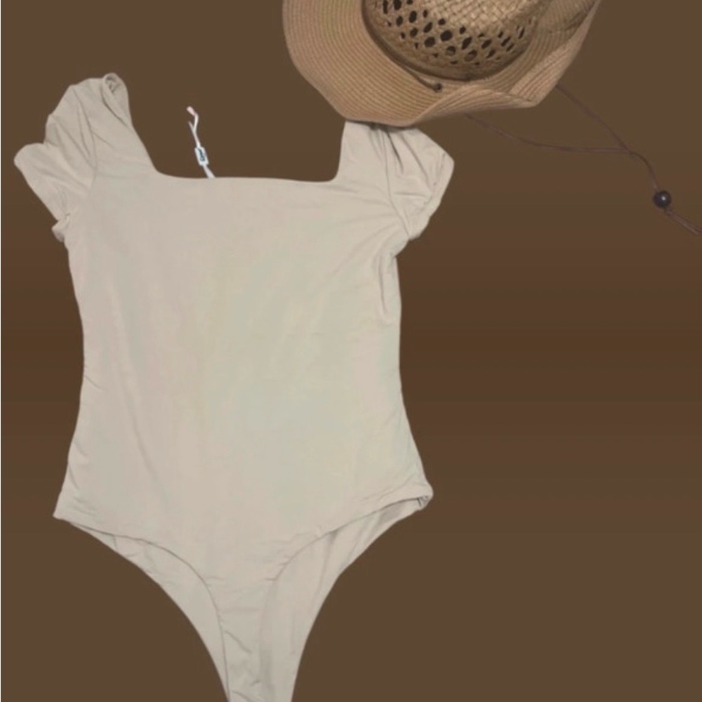 Square Neck Short Sleeve Bodysuit in Beige